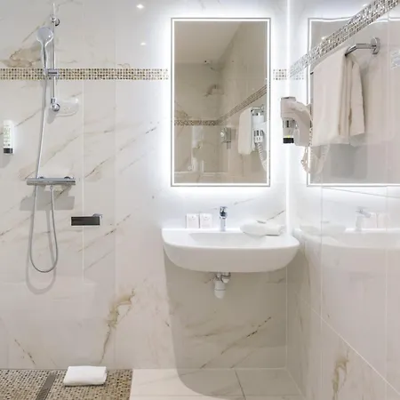 Best Western Hotel Des Orangers Cannes Buitenkant foto