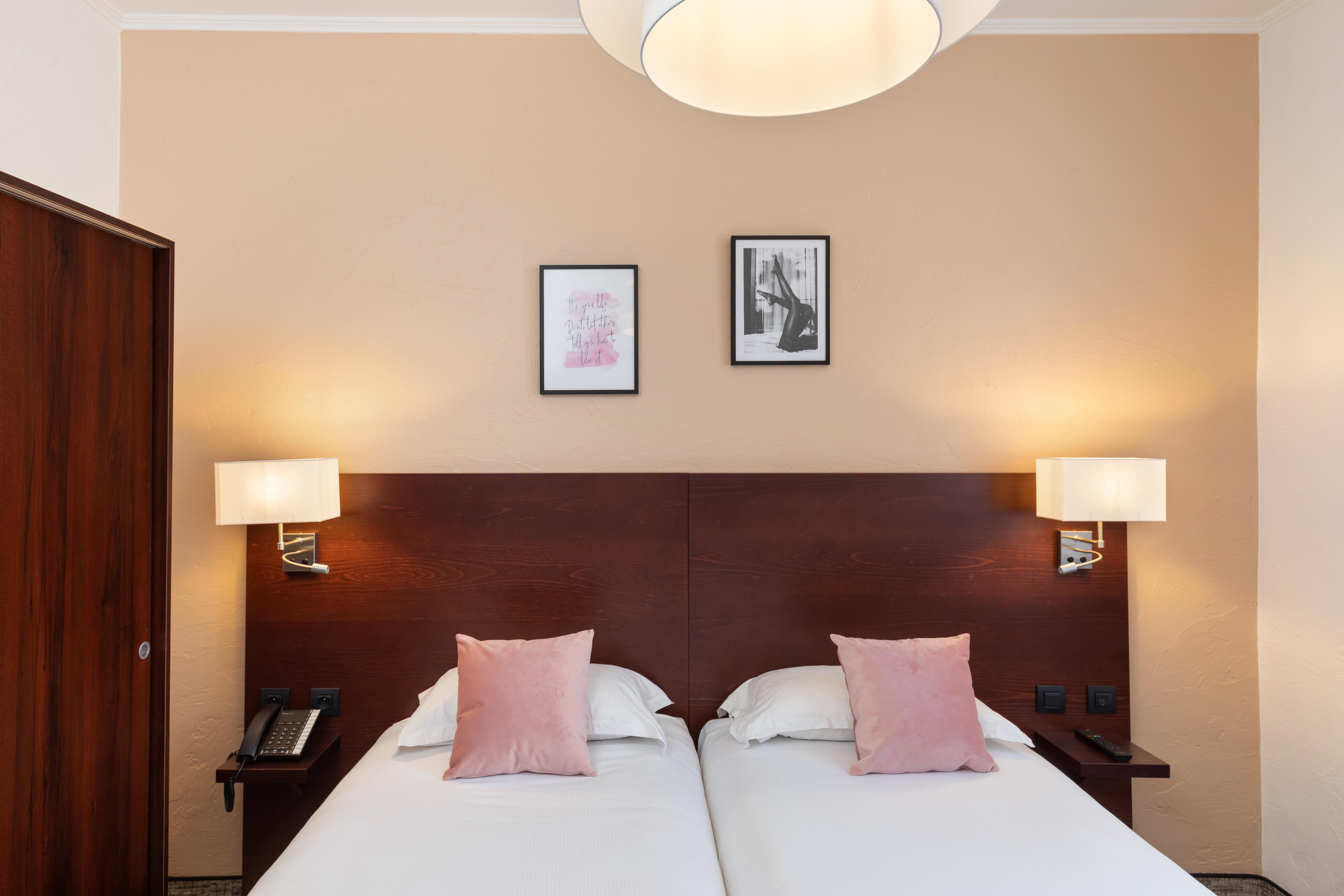 Hotel The Originals Boutique, Des Orangers,
